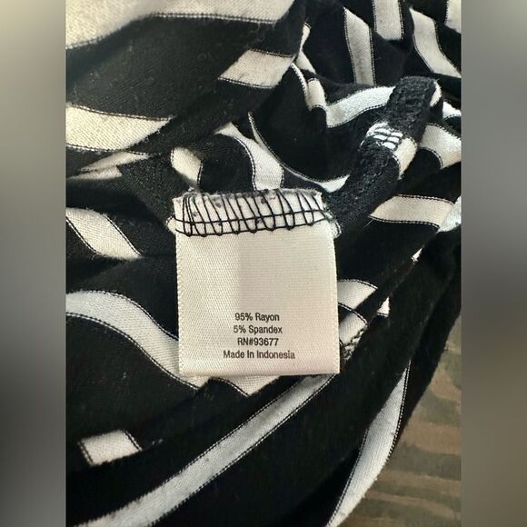 a.n.a. Stripe Maxi Skirt. Woman’s Black White. Size: Large (102) - Picture 3 of 5